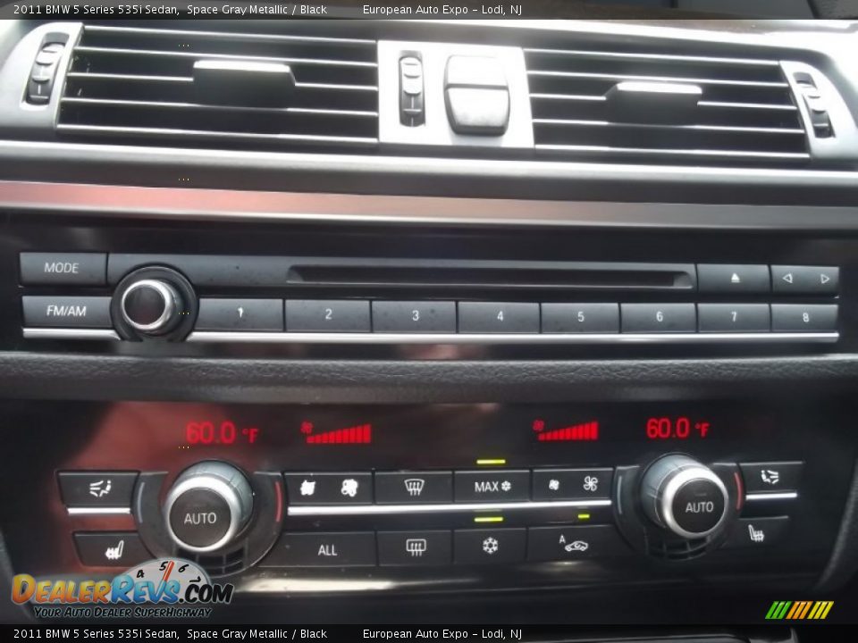 2011 BMW 5 Series 535i Sedan Space Gray Metallic / Black Photo #31