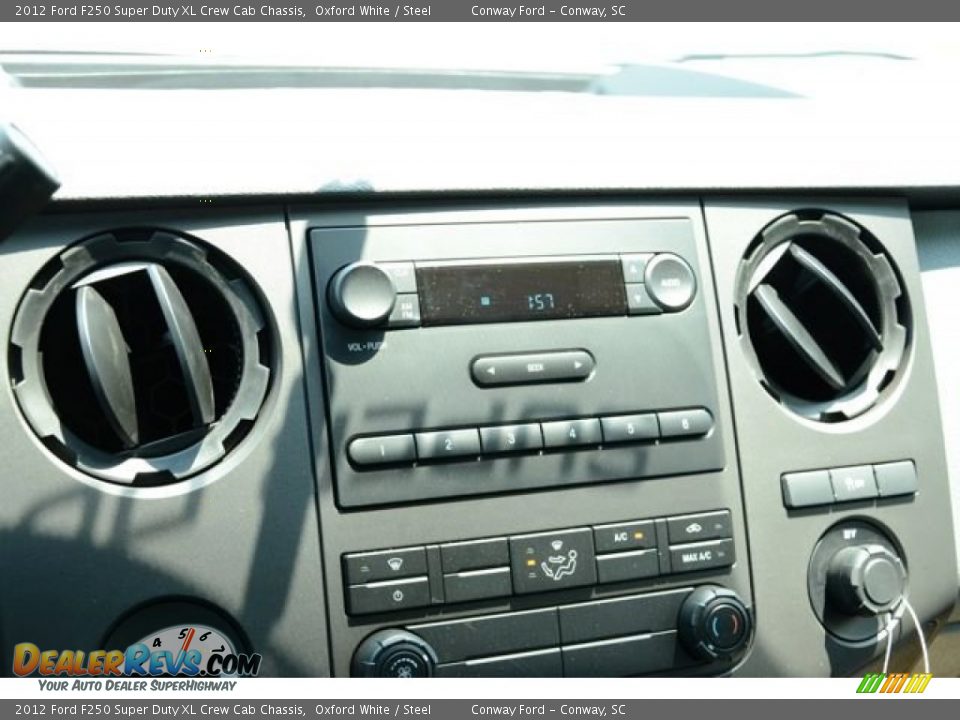 Controls of 2012 Ford F250 Super Duty XL Crew Cab Chassis Photo #18