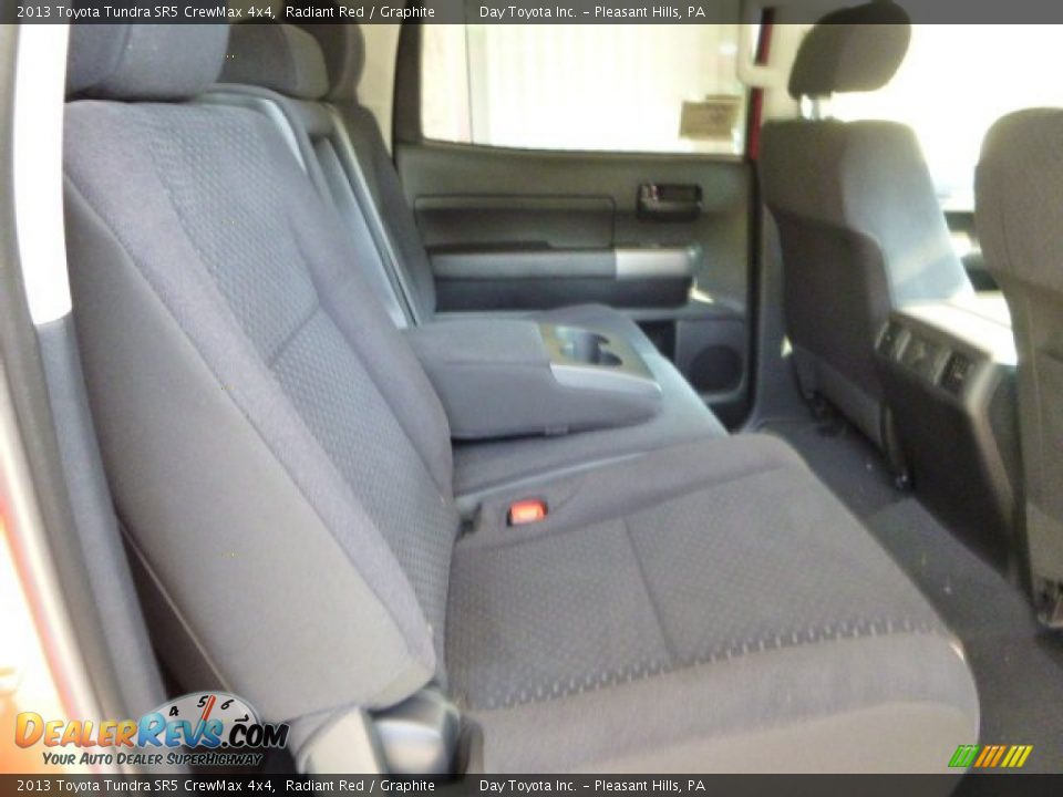 2013 Toyota Tundra SR5 CrewMax 4x4 Radiant Red / Graphite Photo #11