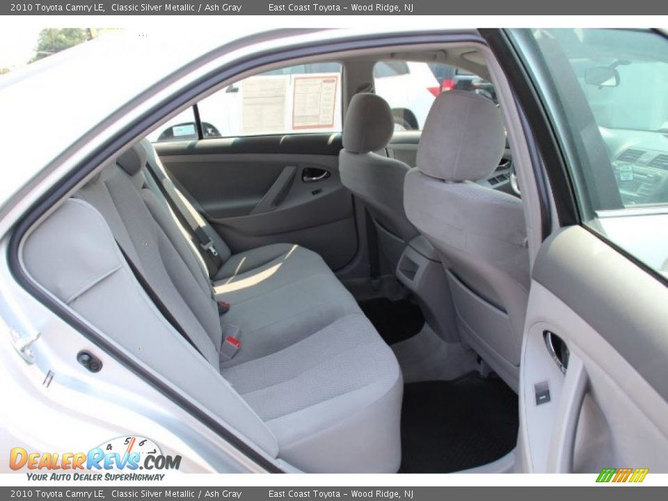 2010 Toyota Camry LE Classic Silver Metallic / Ash Gray Photo #9