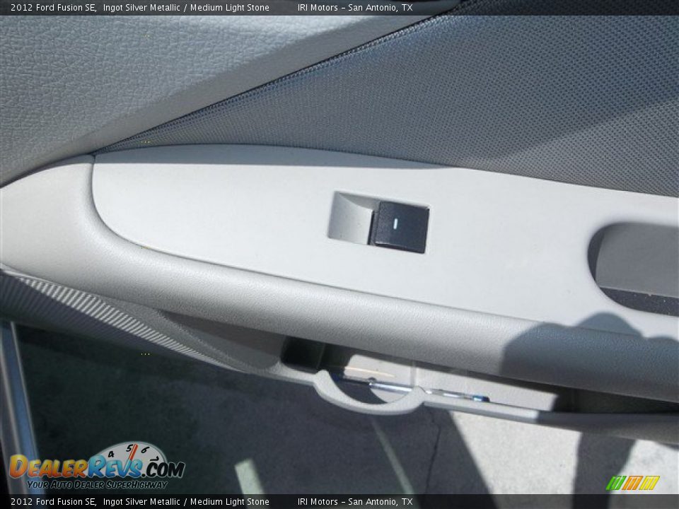 2012 Ford Fusion SE Ingot Silver Metallic / Medium Light Stone Photo #10