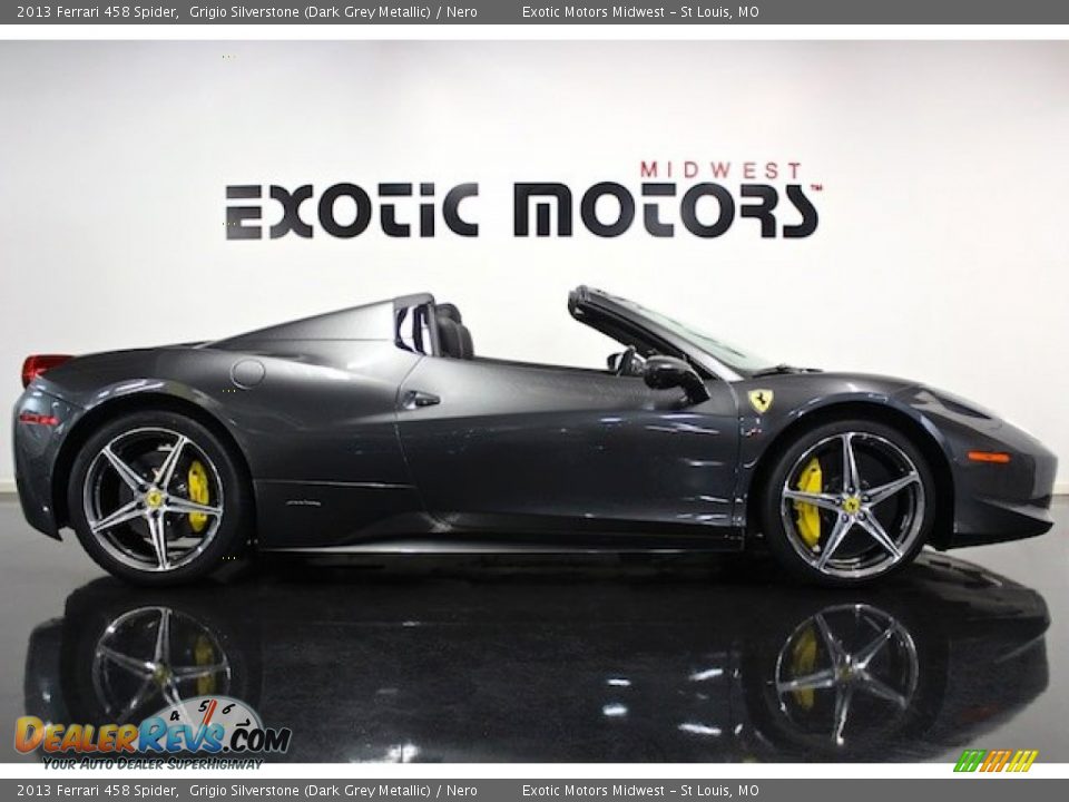 2013 Ferrari 458 Spider Grigio Silverstone (Dark Grey Metallic) / Nero Photo #2