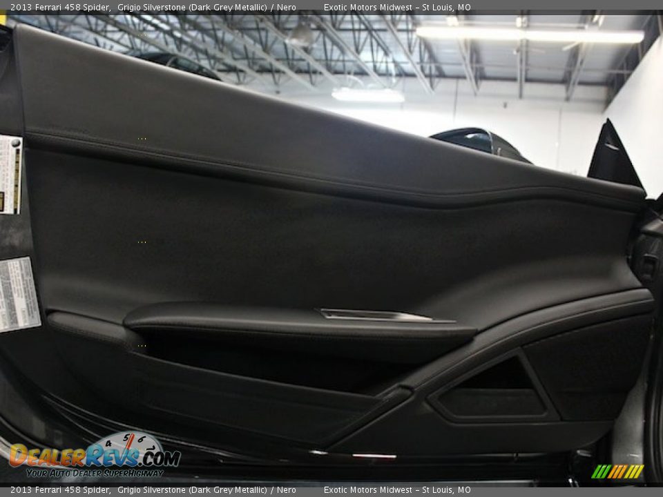 2013 Ferrari 458 Spider Grigio Silverstone (Dark Grey Metallic) / Nero Photo #32