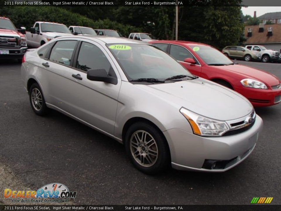2011 Ford Focus SE Sedan Ingot Silver Metallic / Charcoal Black Photo #3