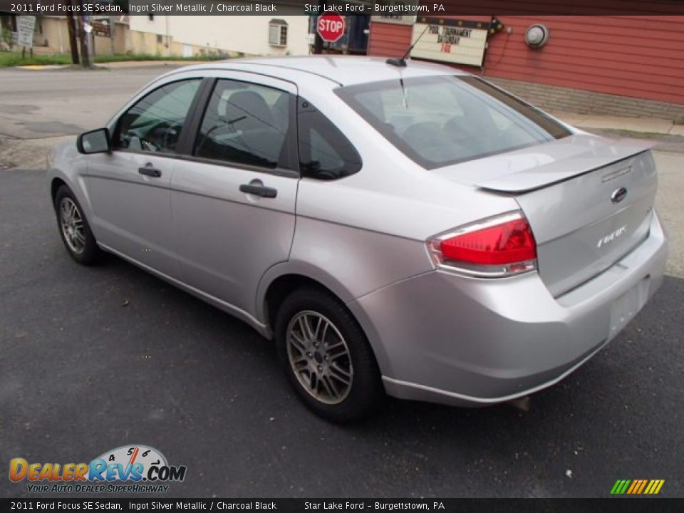 2011 Ford Focus SE Sedan Ingot Silver Metallic / Charcoal Black Photo #6