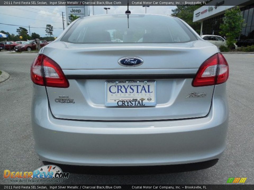 2011 Ford Fiesta SEL Sedan Ingot Silver Metallic / Charcoal Black/Blue Cloth Photo #7