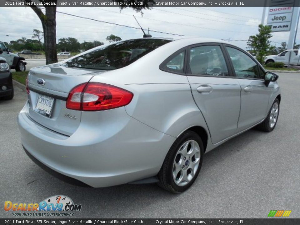 2011 Ford Fiesta SEL Sedan Ingot Silver Metallic / Charcoal Black/Blue Cloth Photo #8