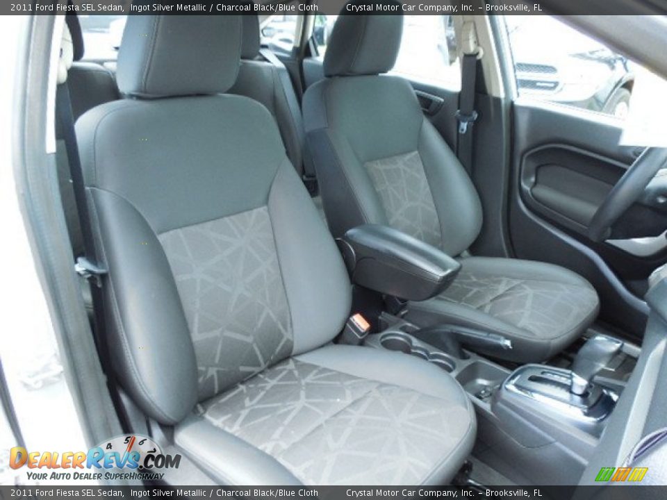 2011 Ford Fiesta SEL Sedan Ingot Silver Metallic / Charcoal Black/Blue Cloth Photo #12