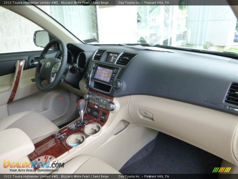 2013 Toyota Highlander Limited 4WD Blizzard White Pearl / Sand Beige Photo #10