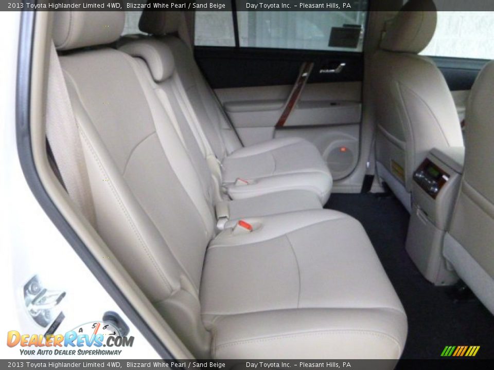 2013 Toyota Highlander Limited 4WD Blizzard White Pearl / Sand Beige Photo #11