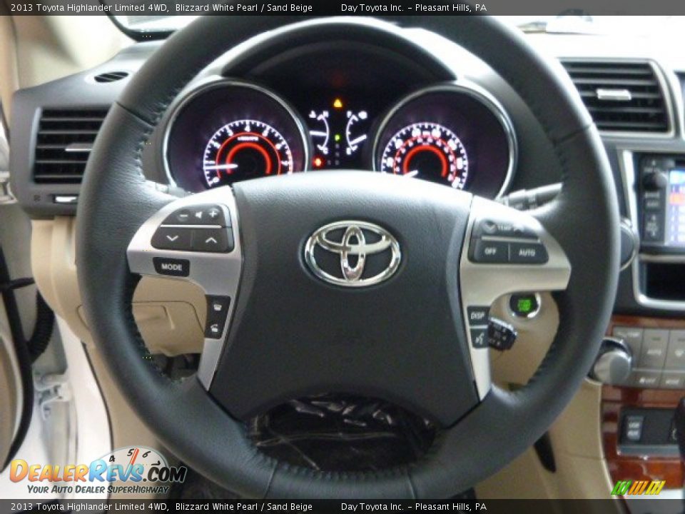2013 Toyota Highlander Limited 4WD Blizzard White Pearl / Sand Beige Photo #17