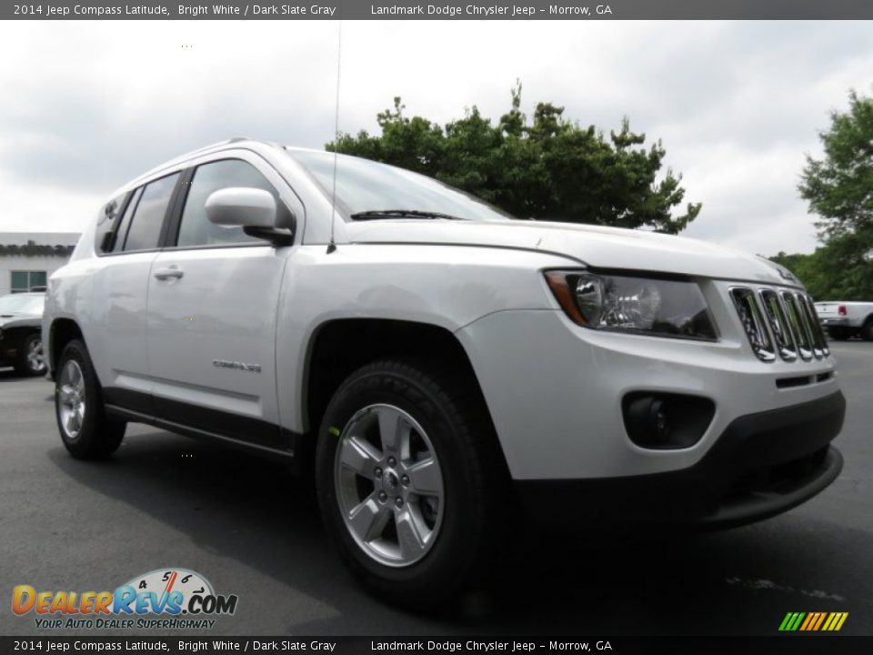 2014 Jeep Compass Latitude Bright White / Dark Slate Gray Photo #4