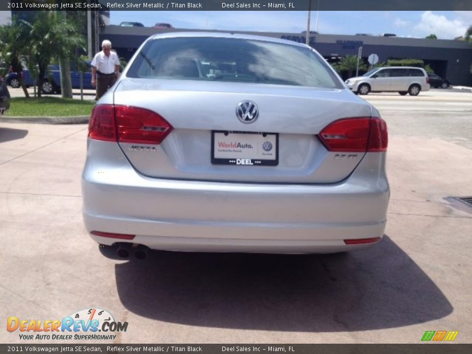 2011 Volkswagen Jetta SE Sedan Reflex Silver Metallic / Titan Black Photo #4