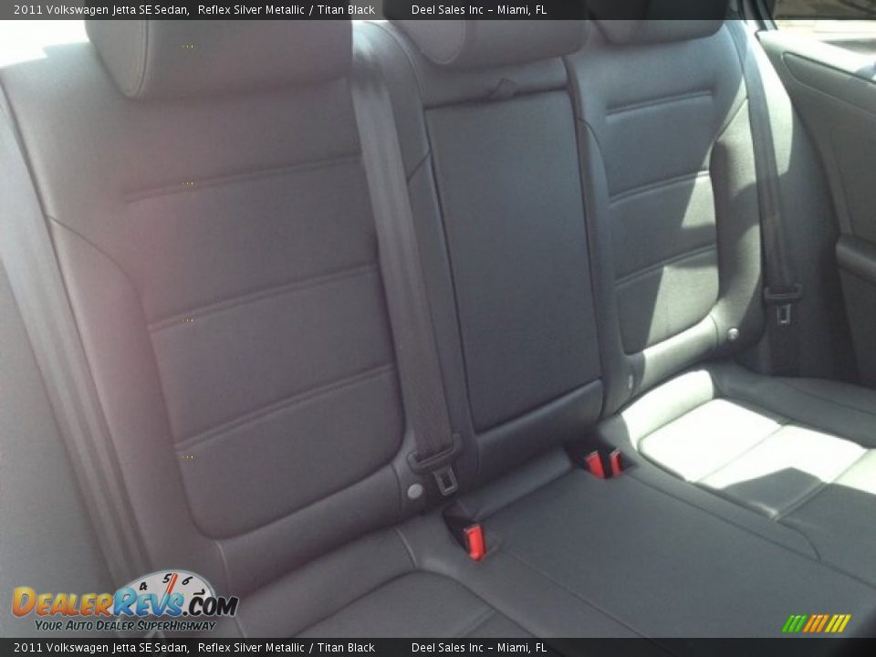 2011 Volkswagen Jetta SE Sedan Reflex Silver Metallic / Titan Black Photo #12