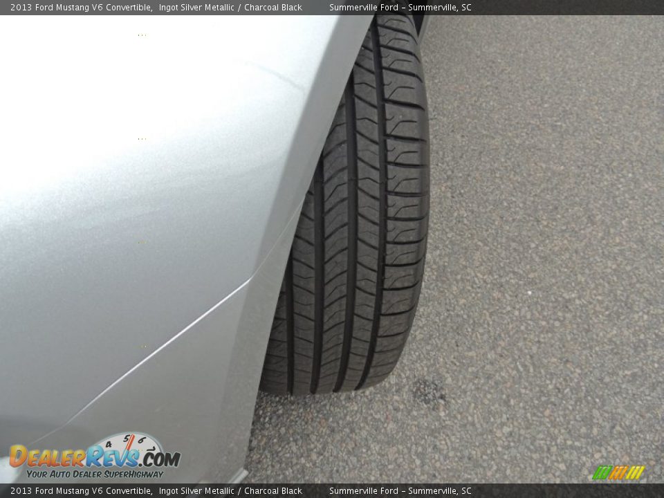 2013 Ford Mustang V6 Convertible Ingot Silver Metallic / Charcoal Black Photo #15