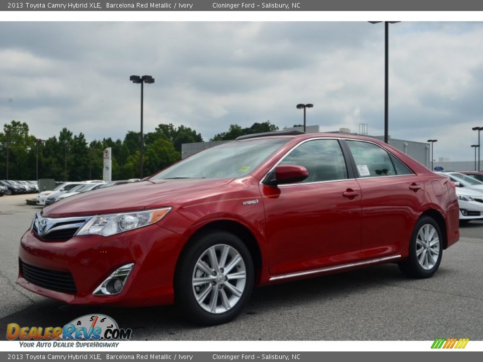 2013 Toyota Camry Hybrid XLE Barcelona Red Metallic / Ivory Photo #1