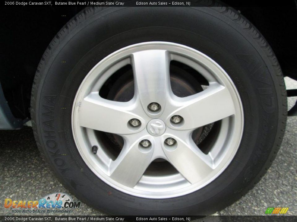 2006 Dodge Caravan SXT Butane Blue Pearl / Medium Slate Gray Photo #30