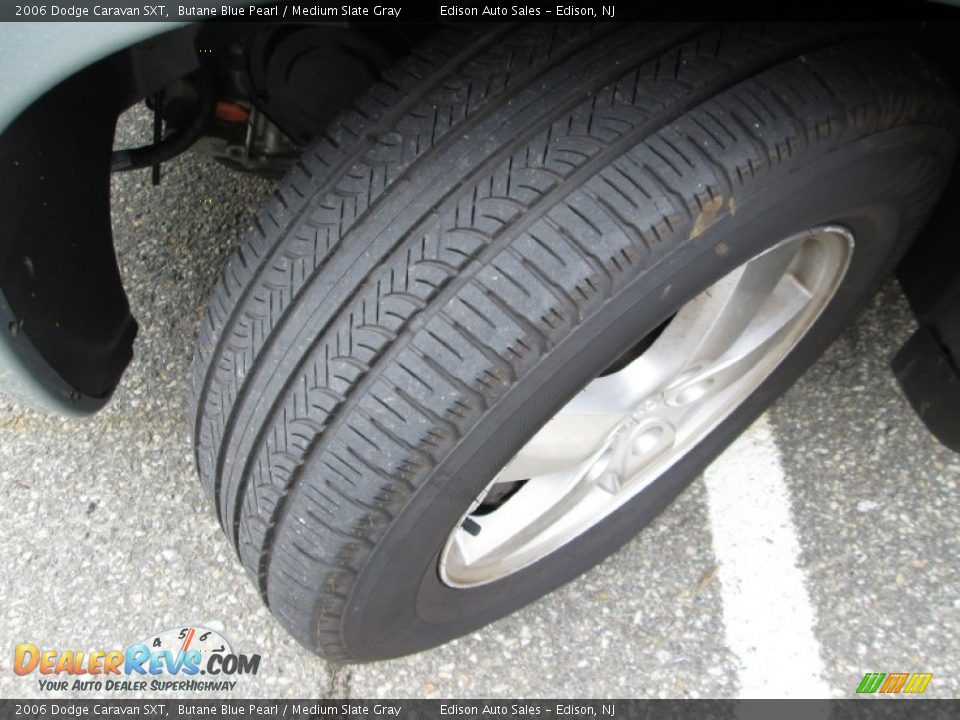 2006 Dodge Caravan SXT Butane Blue Pearl / Medium Slate Gray Photo #31