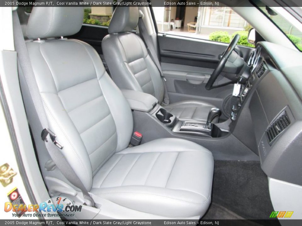 2005 Dodge Magnum R/T Cool Vanilla White / Dark Slate Gray/Light Graystone Photo #14