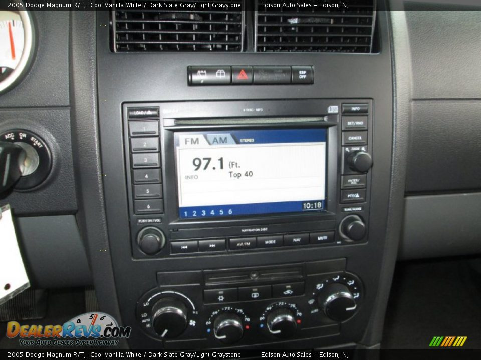 2005 Dodge Magnum R/T Cool Vanilla White / Dark Slate Gray/Light Graystone Photo #19