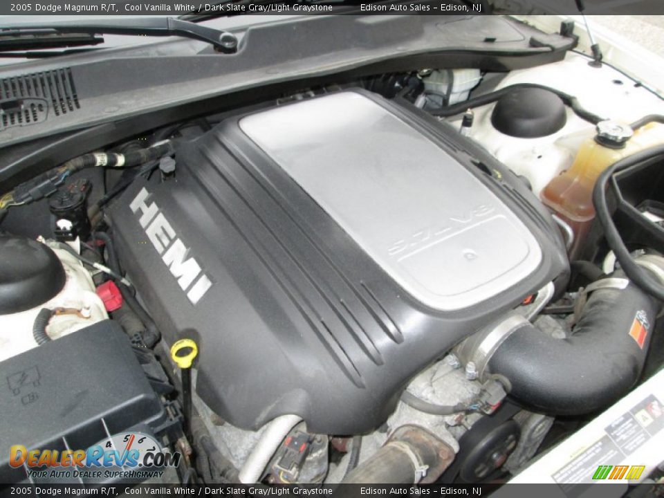2005 Dodge Magnum R/T Cool Vanilla White / Dark Slate Gray/Light Graystone Photo #28
