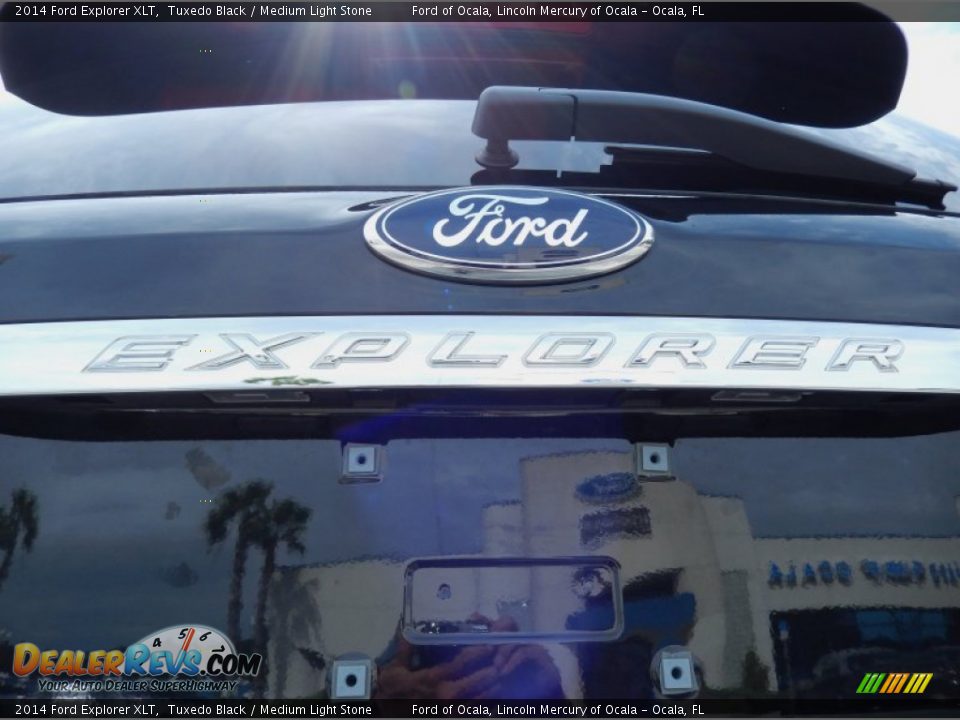 2014 Ford Explorer XLT Tuxedo Black / Medium Light Stone Photo #4