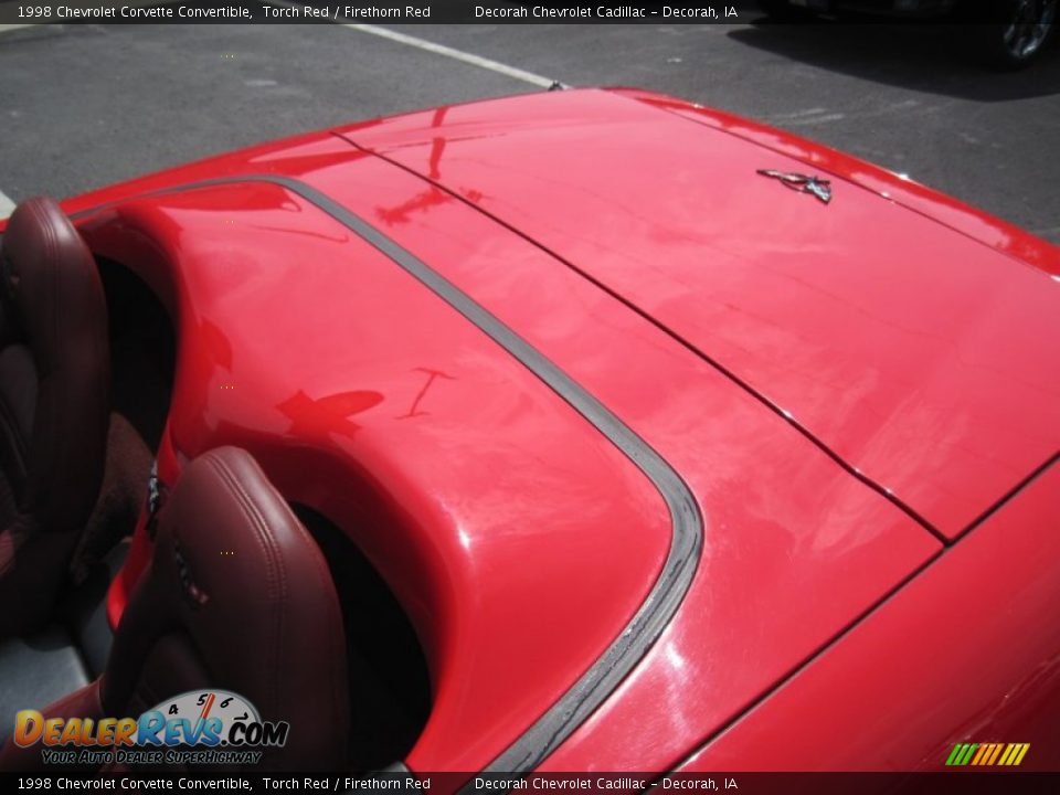 1998 Chevrolet Corvette Convertible Torch Red / Firethorn Red Photo #20