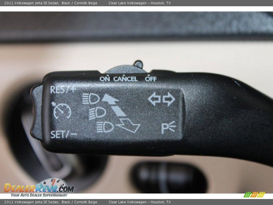 2011 Volkswagen Jetta SE Sedan Black / Cornsilk Beige Photo #30