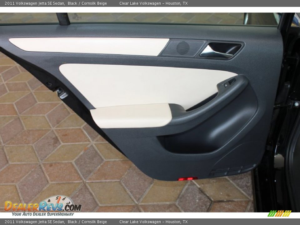 2011 Volkswagen Jetta SE Sedan Black / Cornsilk Beige Photo #31