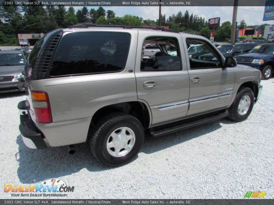 2003 GMC Yukon SLT 4x4 Sandalwood Metallic / Neutral/Shale Photo #4