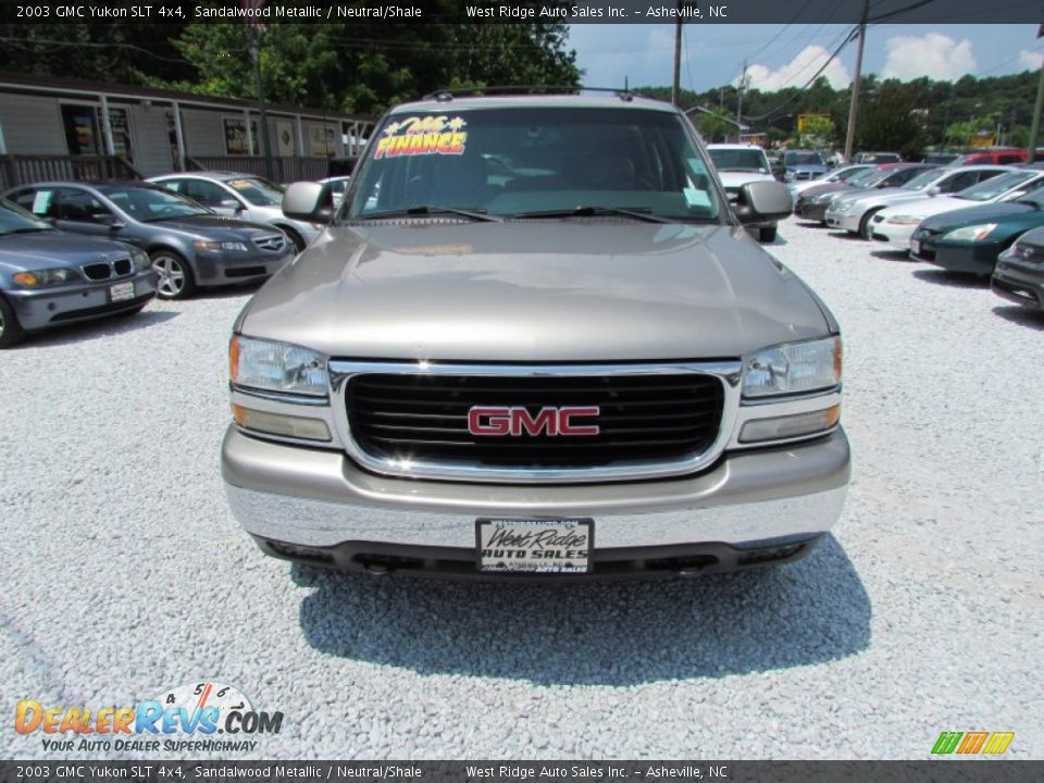 2003 GMC Yukon SLT 4x4 Sandalwood Metallic / Neutral/Shale Photo #12
