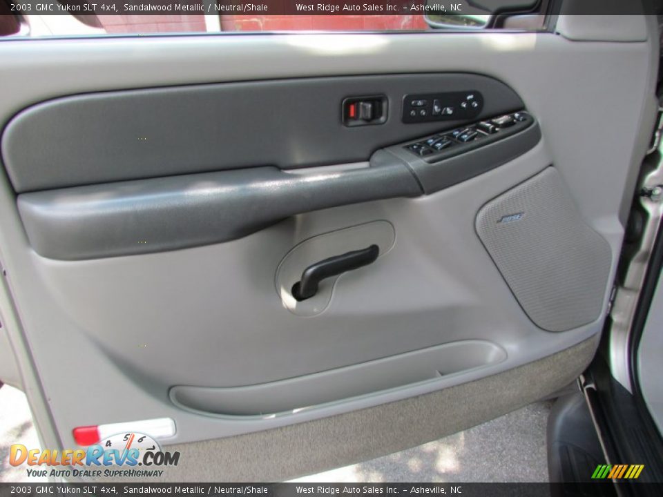 2003 GMC Yukon SLT 4x4 Sandalwood Metallic / Neutral/Shale Photo #25