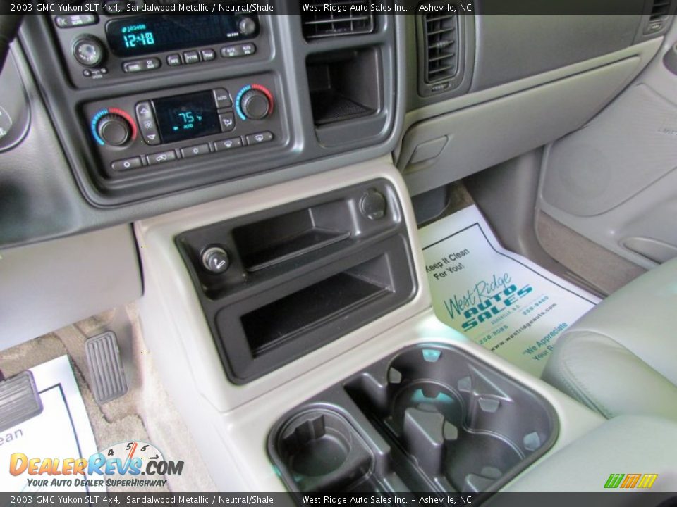 2003 GMC Yukon SLT 4x4 Sandalwood Metallic / Neutral/Shale Photo #32