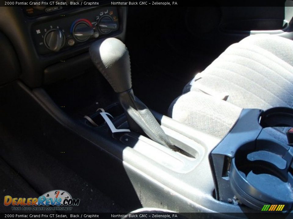 2000 Pontiac Grand Prix GT Sedan Black / Graphite Photo #12