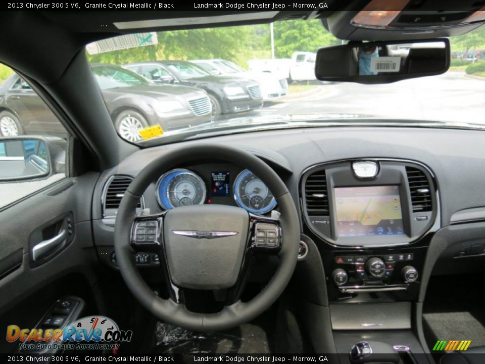 2013 Chrysler 300 S V6 Granite Crystal Metallic / Black Photo #8