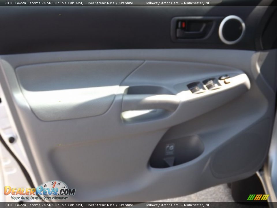 2010 Toyota Tacoma V6 SR5 Double Cab 4x4 Silver Streak Mica / Graphite Photo #9