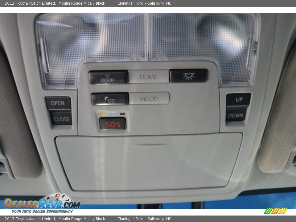 2013 Toyota Avalon Limited Moulin Rouge Mica / Black Photo #17