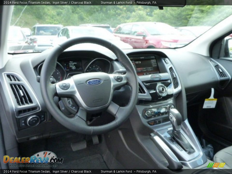 Dashboard of 2014 Ford Focus Titanium Sedan Photo #10