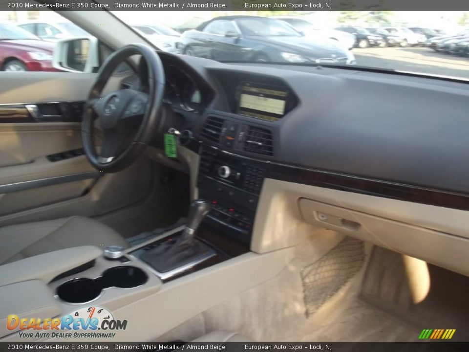 2010 Mercedes-Benz E 350 Coupe Diamond White Metallic / Almond Beige Photo #10