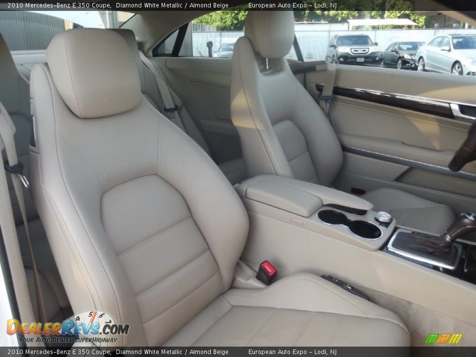 2010 Mercedes-Benz E 350 Coupe Diamond White Metallic / Almond Beige Photo #11