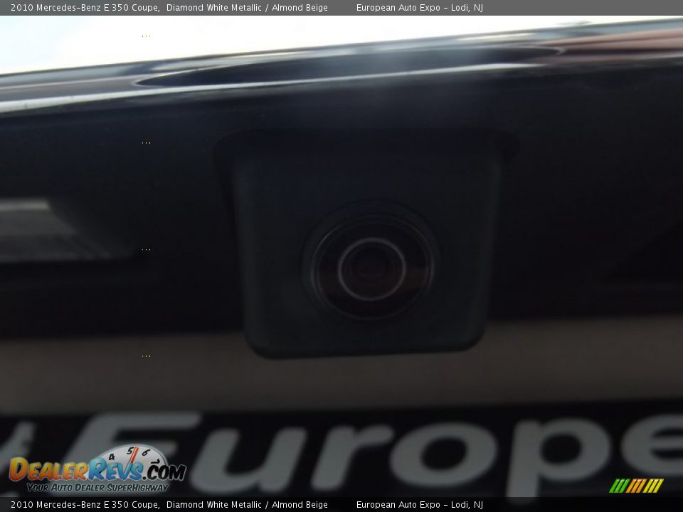 2010 Mercedes-Benz E 350 Coupe Diamond White Metallic / Almond Beige Photo #18