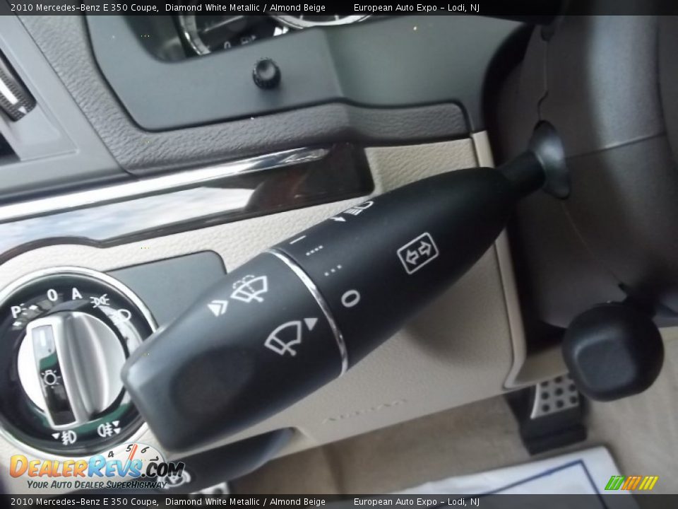 2010 Mercedes-Benz E 350 Coupe Diamond White Metallic / Almond Beige Photo #24