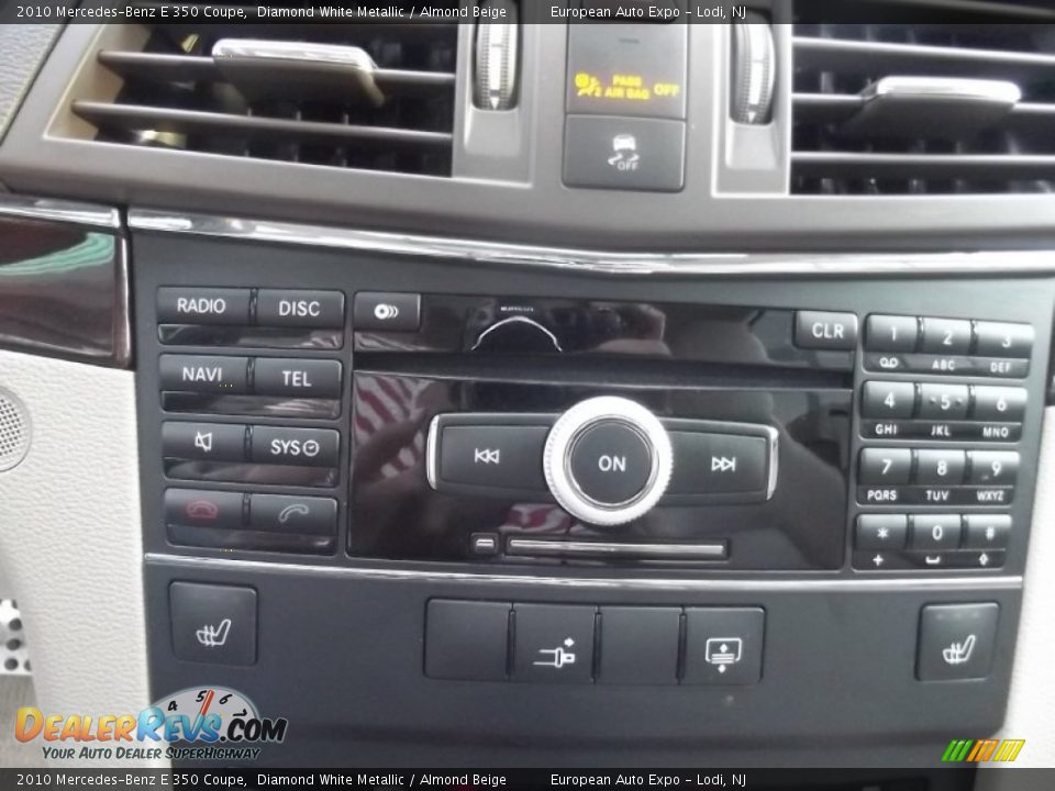 2010 Mercedes-Benz E 350 Coupe Diamond White Metallic / Almond Beige Photo #28