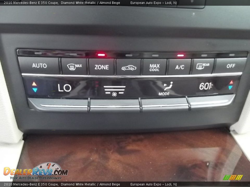 2010 Mercedes-Benz E 350 Coupe Diamond White Metallic / Almond Beige Photo #30
