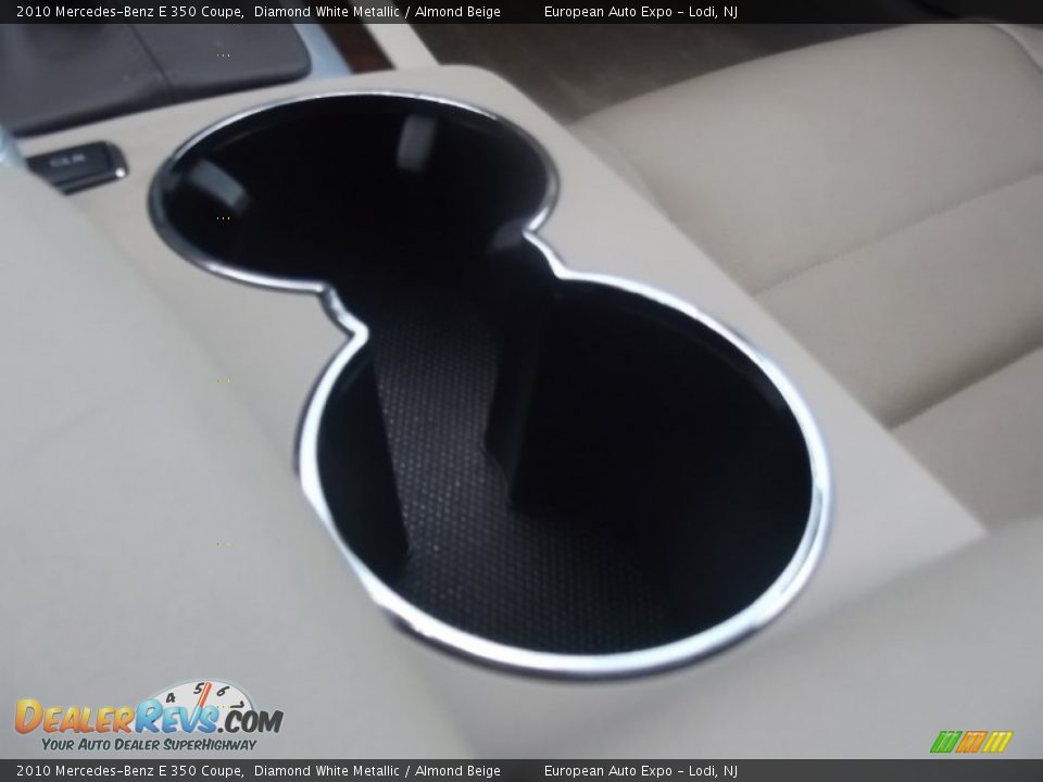 2010 Mercedes-Benz E 350 Coupe Diamond White Metallic / Almond Beige Photo #34