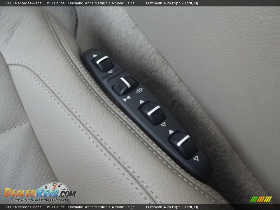 2010 Mercedes-Benz E 350 Coupe Diamond White Metallic / Almond Beige Photo #36