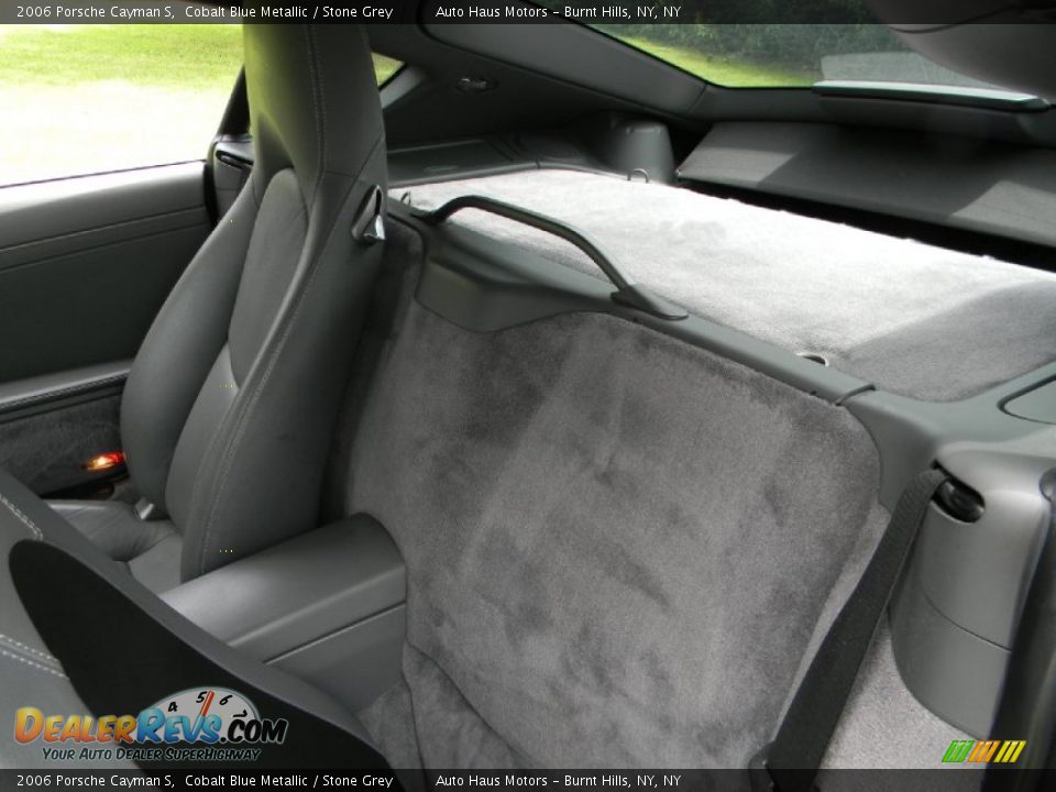 Rear Seat of 2006 Porsche Cayman S Photo #17