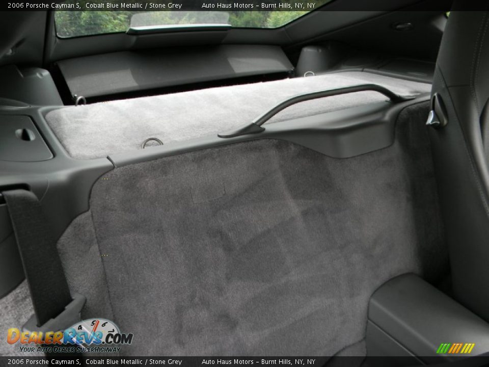 Rear Seat of 2006 Porsche Cayman S Photo #18