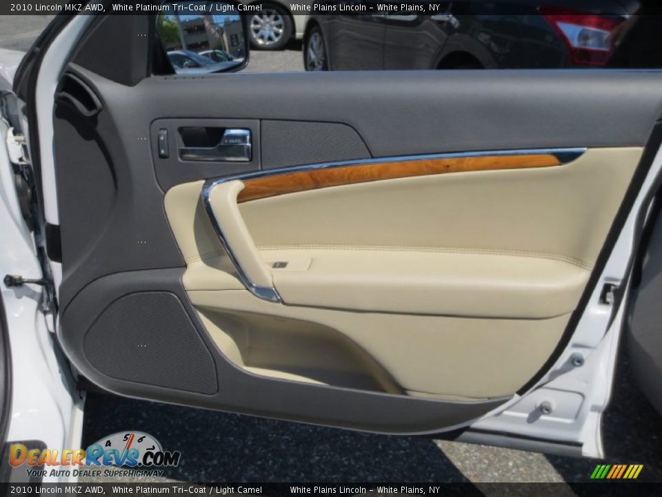 2010 Lincoln MKZ AWD White Platinum Tri-Coat / Light Camel Photo #11