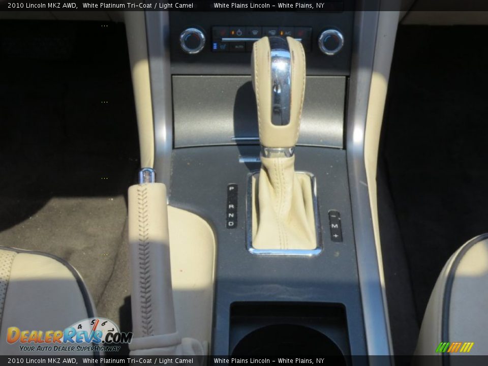 2010 Lincoln MKZ AWD White Platinum Tri-Coat / Light Camel Photo #24